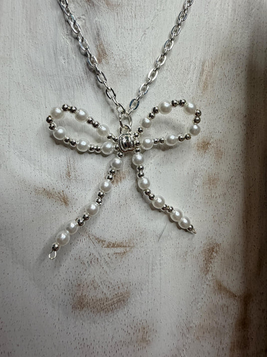 Daydress Bow Necklace