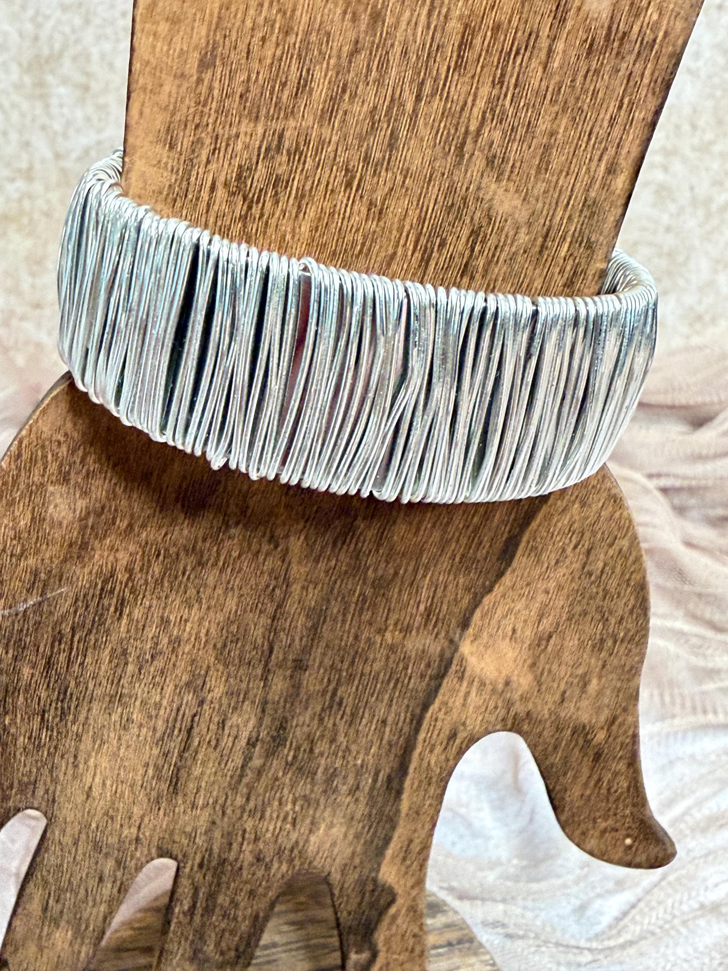 Quiet Wire Cuff Bracelet |Choose Color