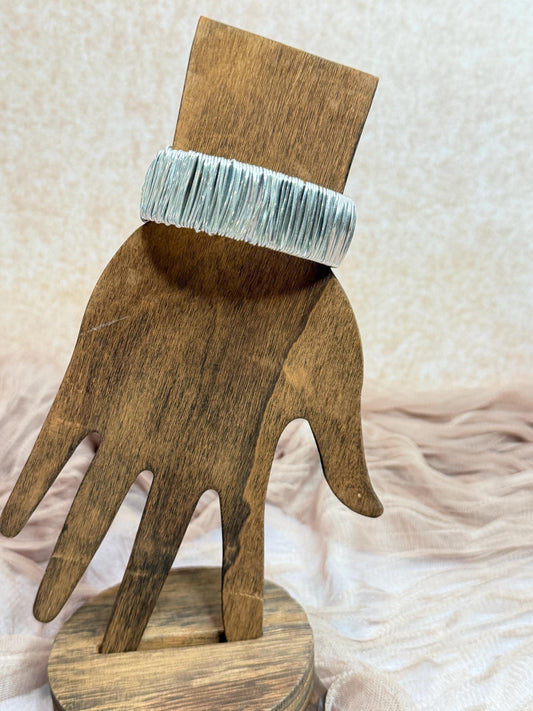 Quiet Wire Cuff Bracelet |Choose Color