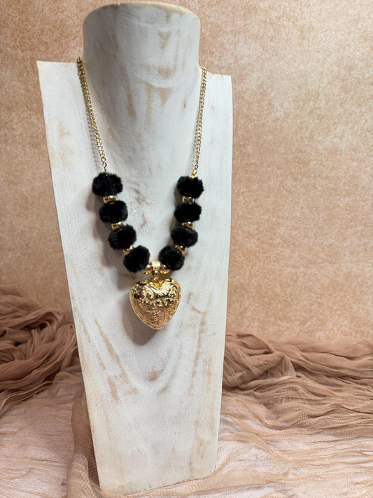 Golden Noir Necklace