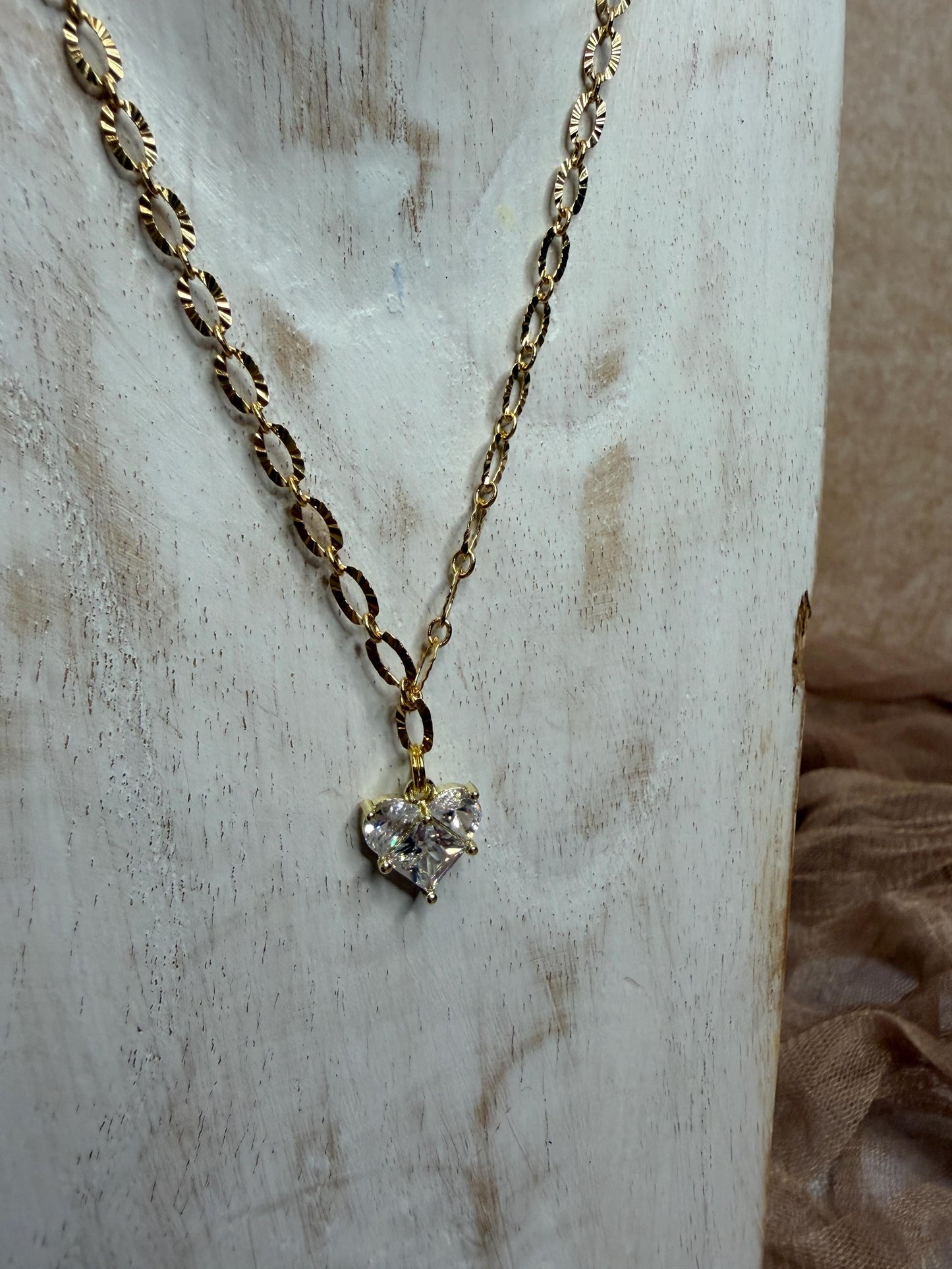 Elysian Heart Necklace
