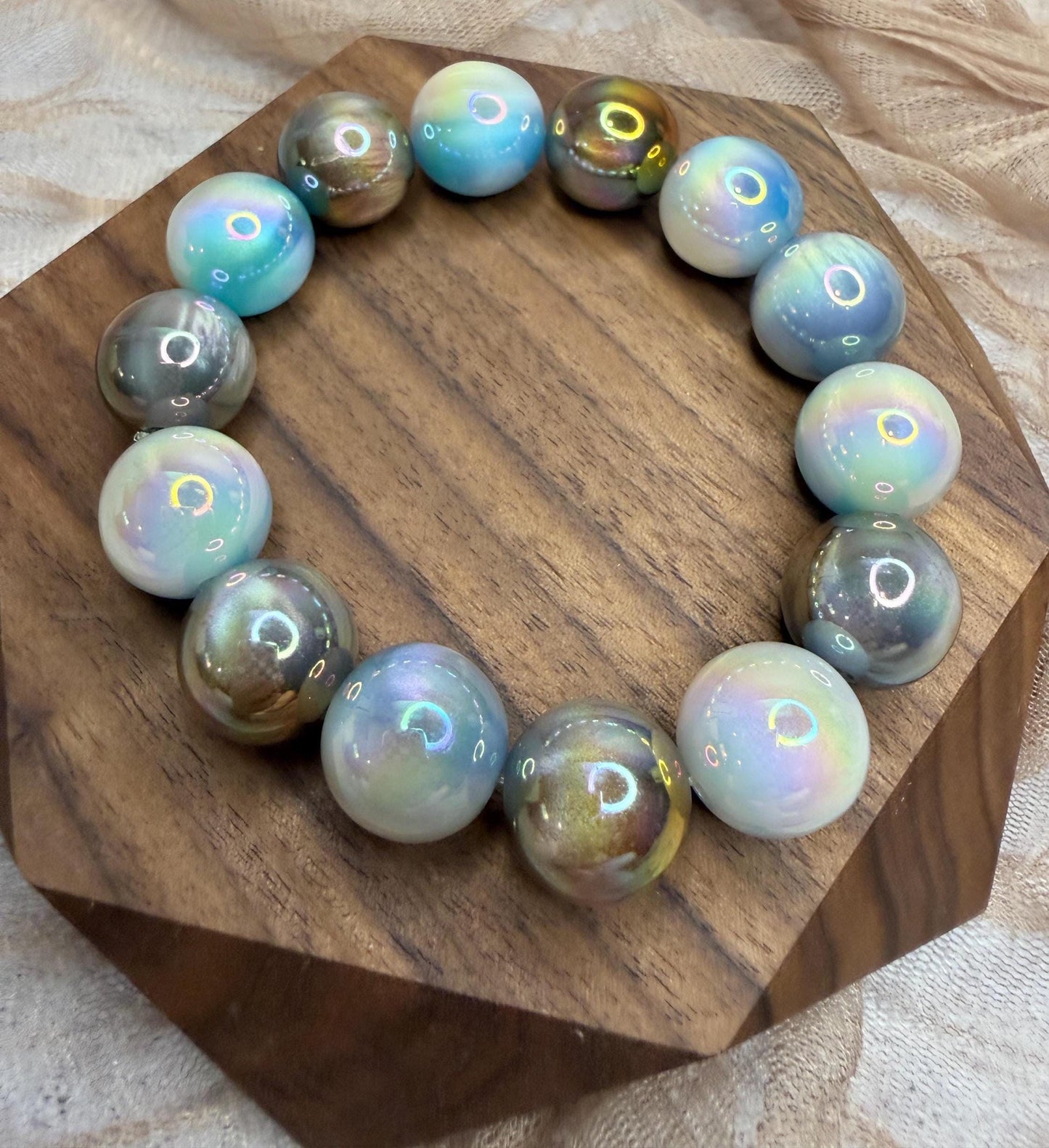 Lustre Orb Bracelet