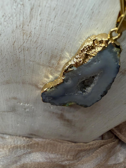 Golden Vein Necklace