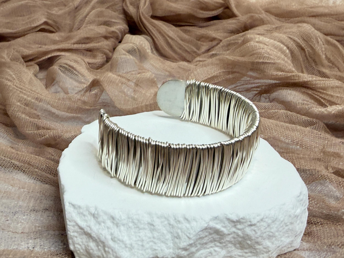 Quiet Wire Cuff Bracelet |Choose Color