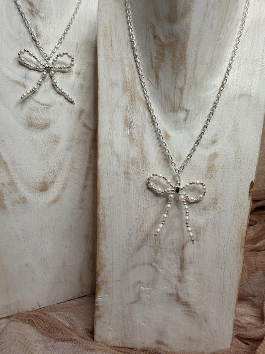 Daydress Bow Necklace